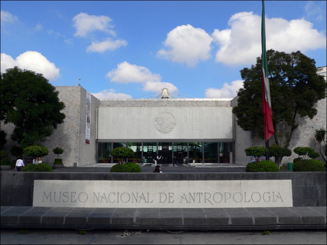 Foto histórica: Se inaugura el Museo Nacional de Antropología en Chapultepec